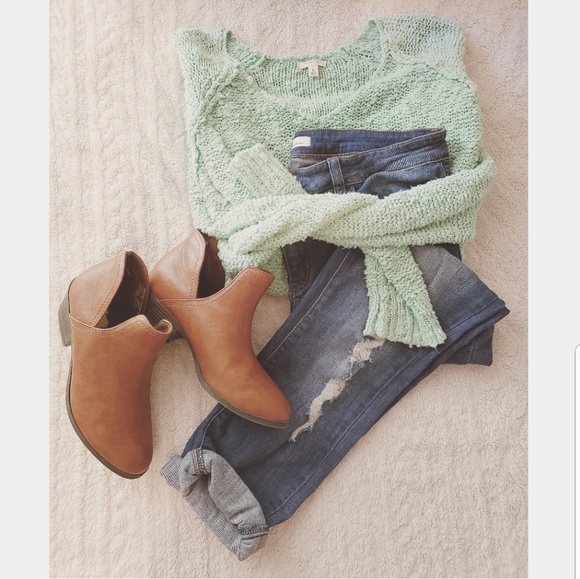 Sonoma Sweaters - ❄Beautiful minty knit sweater❄